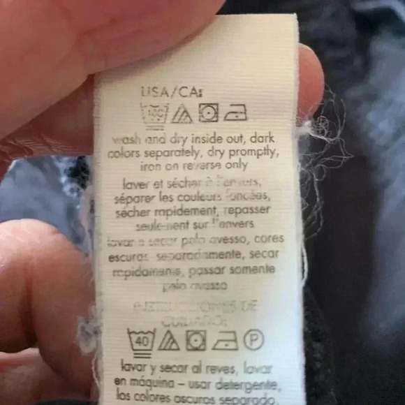 Calvin Klein 100% cotton, low  rise jeans shorts - Picture 6 of 6